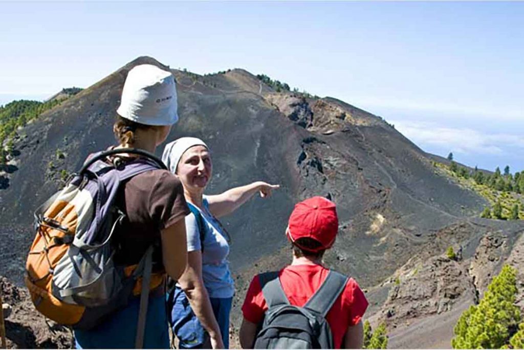Ruta de los Volcanes en La Palma senderismo Volcan Duraznero